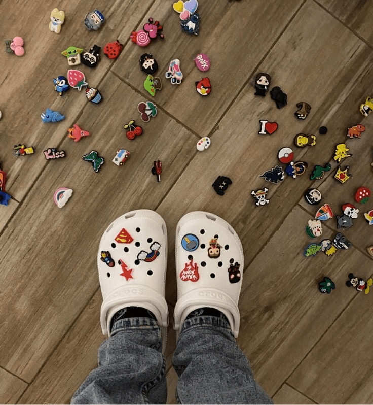 Crocs Pins Mix - 12 Pieces - FAVELA