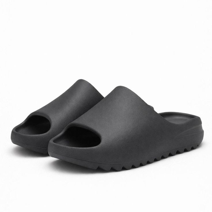 Yeezy Slides أسود