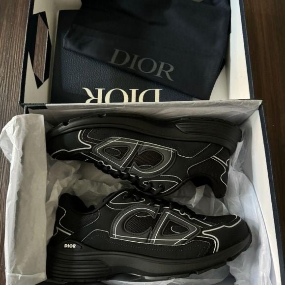 Dior B30 ‘Black’ - FAVELA